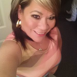 Meet your Posher, Ofelia